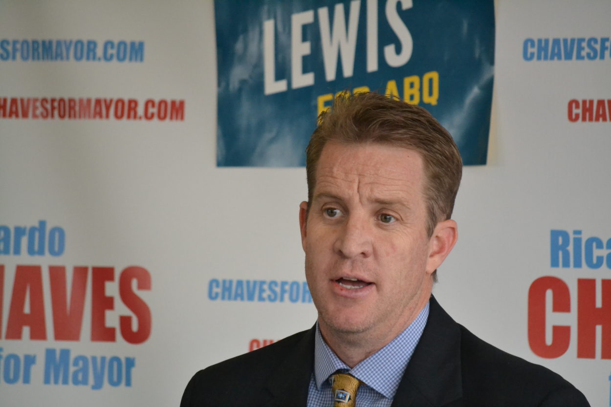Chaves drops out, endorses Lewis days before election