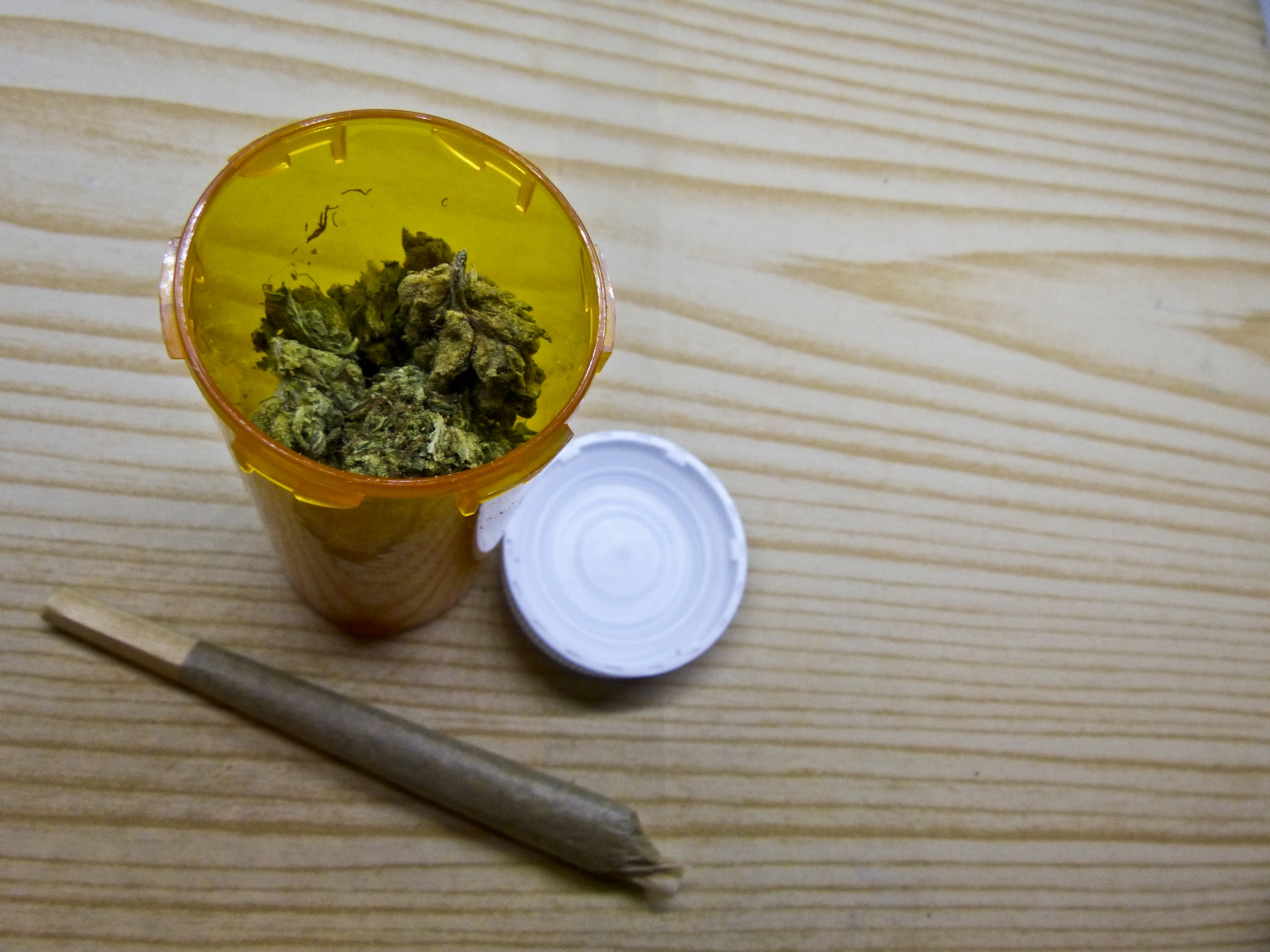 Gov. Lujan Grisham signs medical cannabis omnibus bill