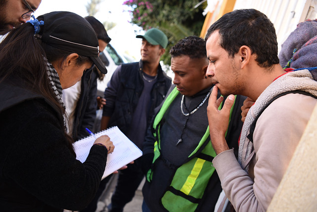 The grassroots groups helping asylum-seekers on the border