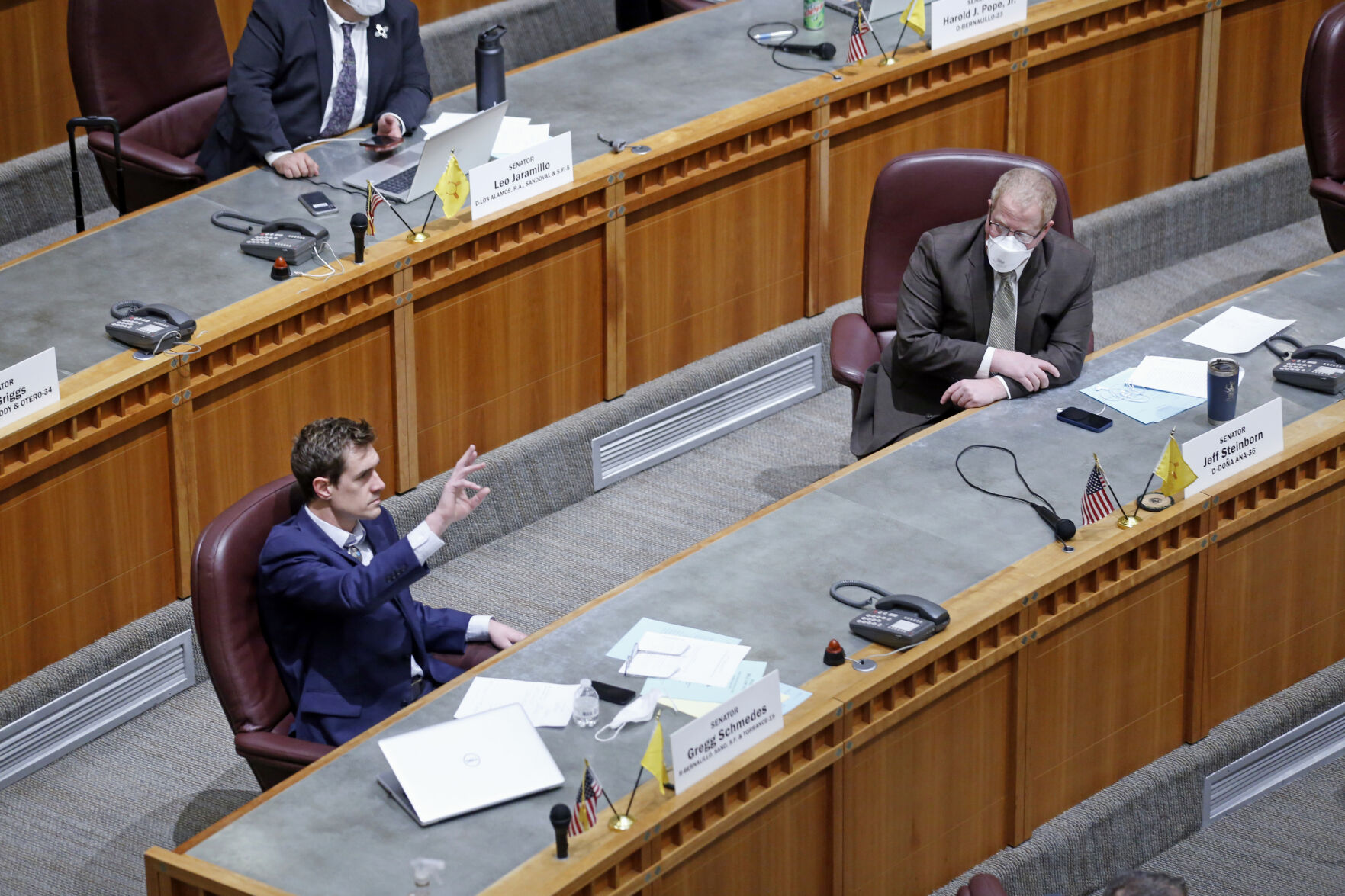Senate adopts rules for legislative session amid mask debate