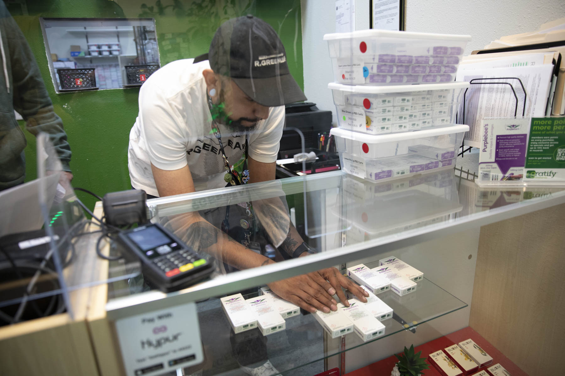 NM collects $2.4 million in cannabis taxes for first month of sales