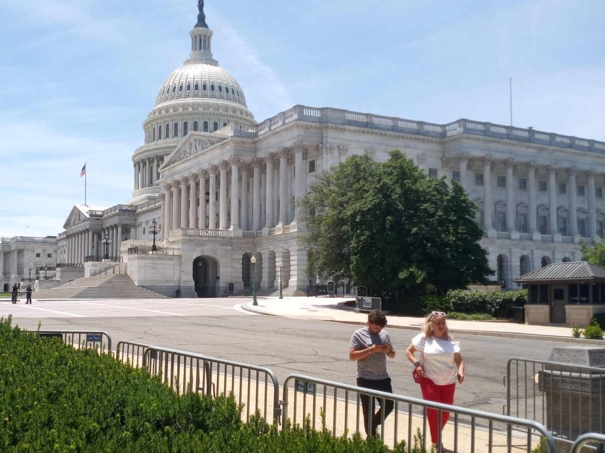 Senators sign onto housing legislation