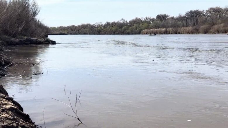 Rio Grande flows through Albuquerque