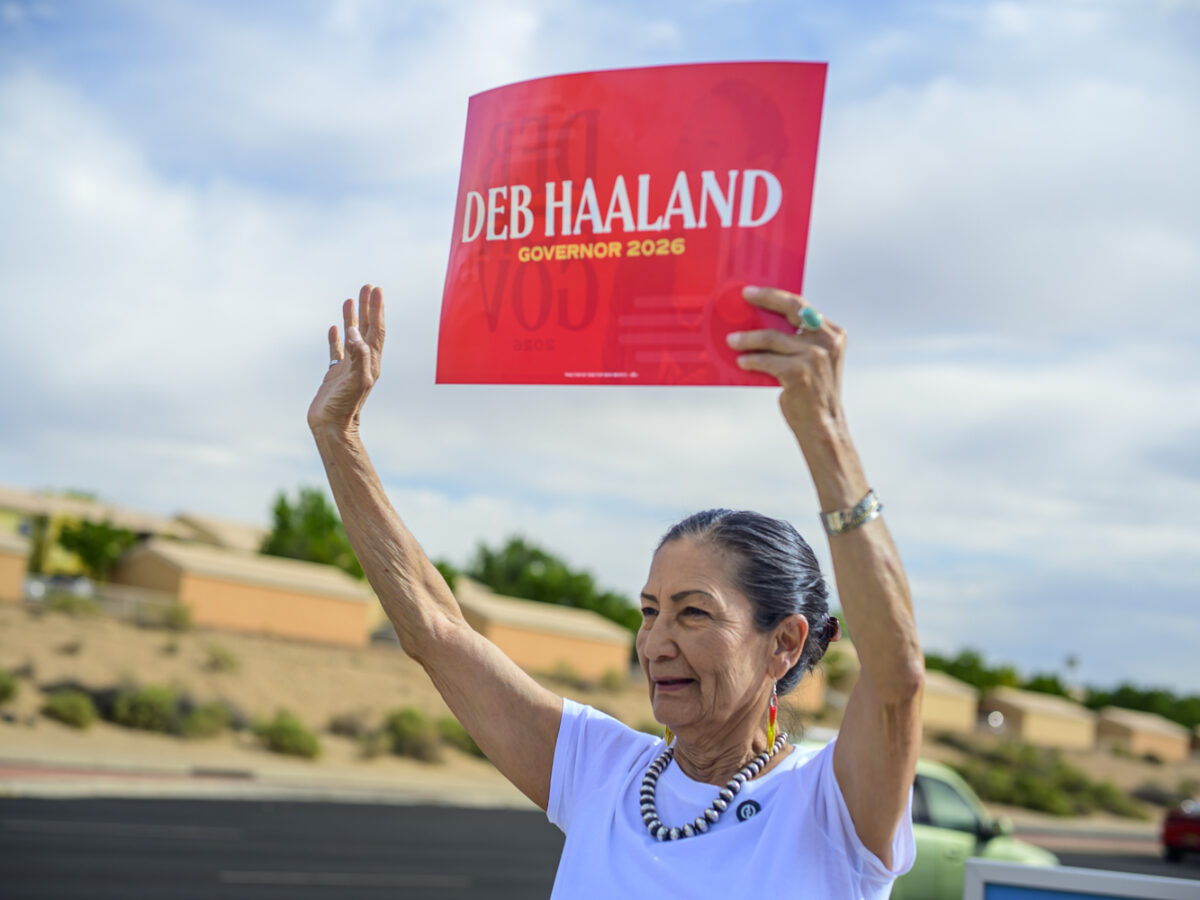 Democratic gubernatorial candidate Deb Haaland campaigns along Coors Blvd in Albuquerque’s westside Tuesday morning near the Andalucia Shopping Center. Photo by Roberto E. Rosales for the Paper