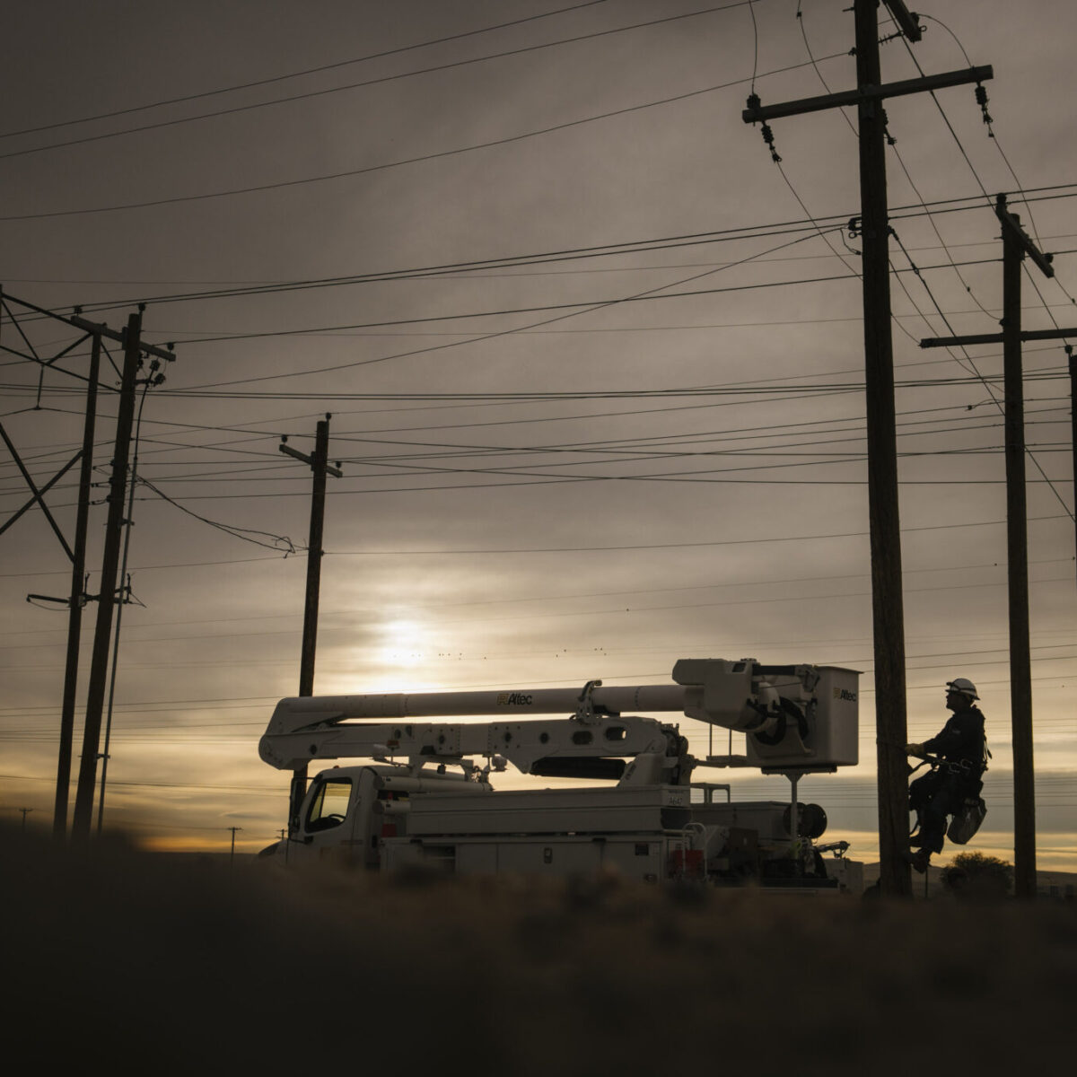 PNM, Blackstone to reverse problematic $400M early stock sale and extend acquisition timeline to 2027