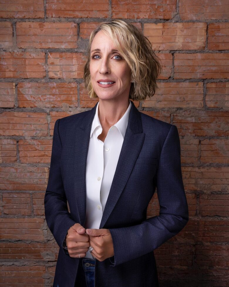 Lisa Curtis